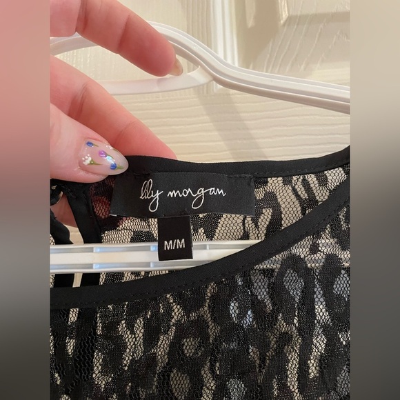 Black lace tank - Picture 4 of 6